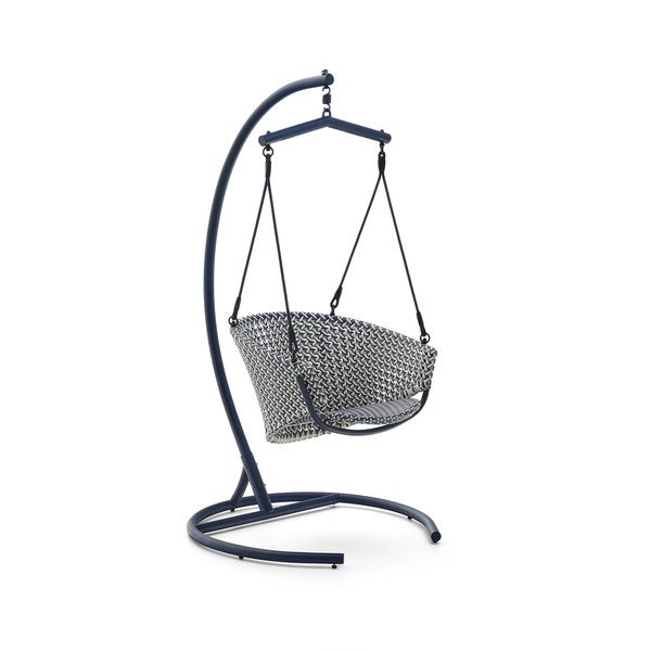 Kék rattan kerti függőfotel Saliga – Kave Home