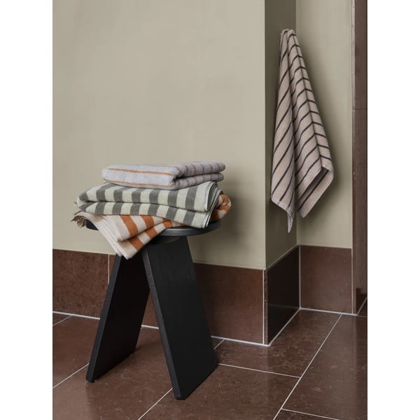 Zöld frottír bio pamut fürdőlepedő 70x140 cm Arto – Blomus-image-3