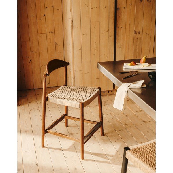 Barna tömörfa kerti bárszék Nina – Kave Home-image-1