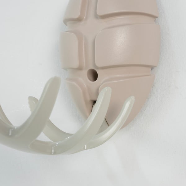 Bézs fali műanyag akasztó Bug – Spinder Design-image-4