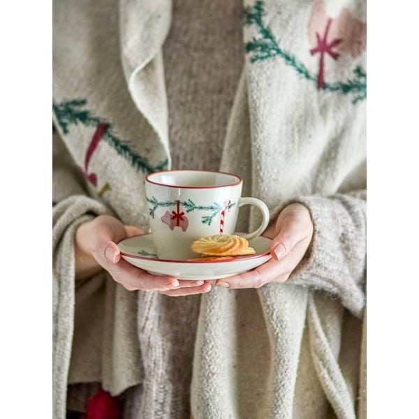 Krémszínű agyagkerámia bögre cappucinóhoz karácsonyi mintával 300 ml Yule – Bloomingville-image-1