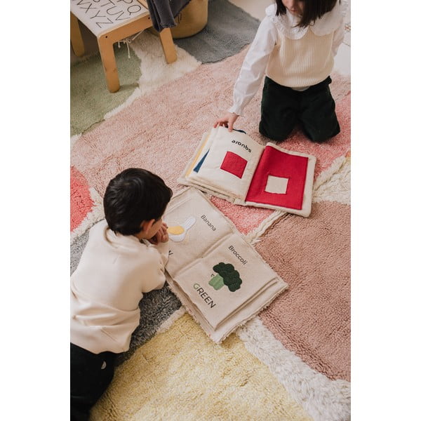 Szenzoros könyv Colours – Lorena Canals-image-1