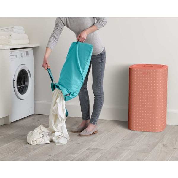 Rózsaszín textil szennyeskosár 60 l Tota Pop – Joseph Joseph-image-1