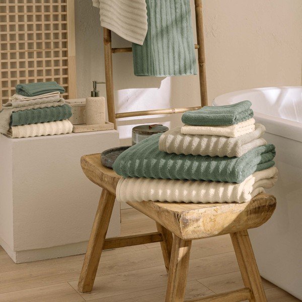 Krémszínű frottír pamut törölköző 50x90 cm Maya – douceur d'intérieur-image-1