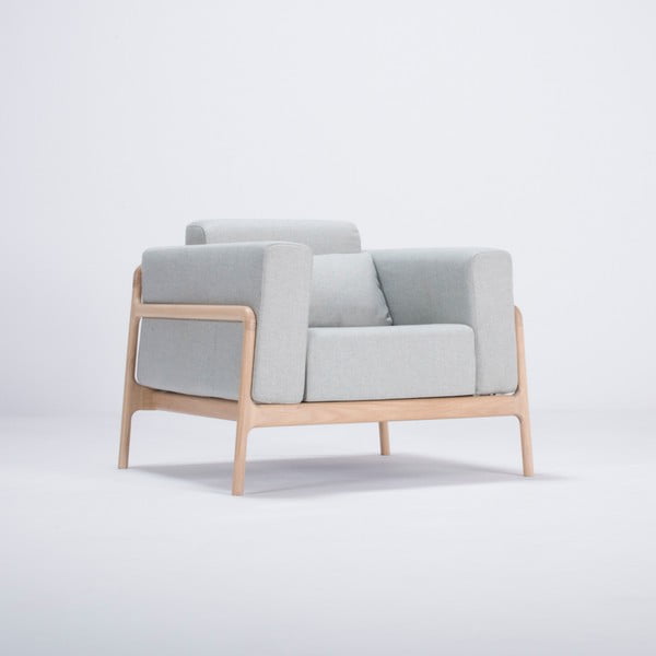 Fawn tölgyfa fotel kékesszürke szövet ülőrésszel - Gazzda