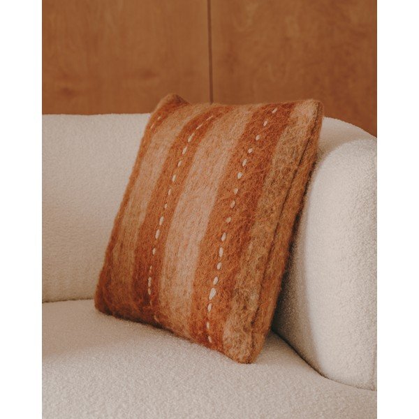 Párnahuzat 45x45 cm Mayela – Kave Home-image-1