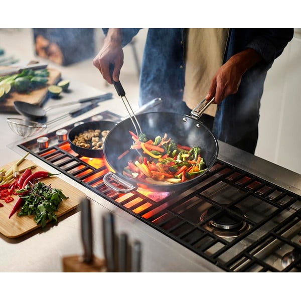 Wok serpenyő kerámia felülettel ø 32 cm Space – Joseph Joseph-image-1