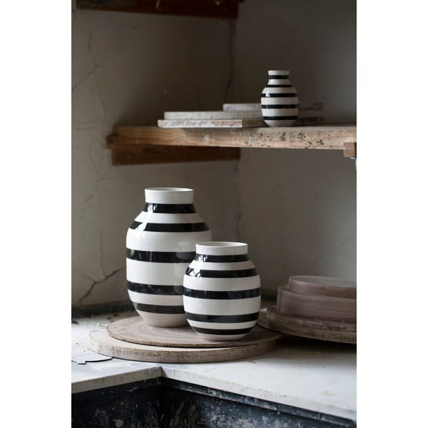 Omaggio fekete-fehér agyagkerámia váza, magasság 30,5 cm - Kähler Design-image-3