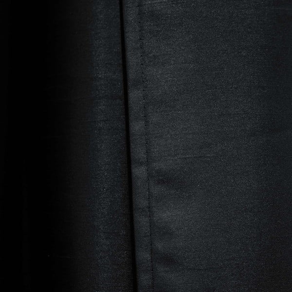 Fekete mikroszatén függöny 140x240 cm Shana – douceur d'intérieur-image-4
