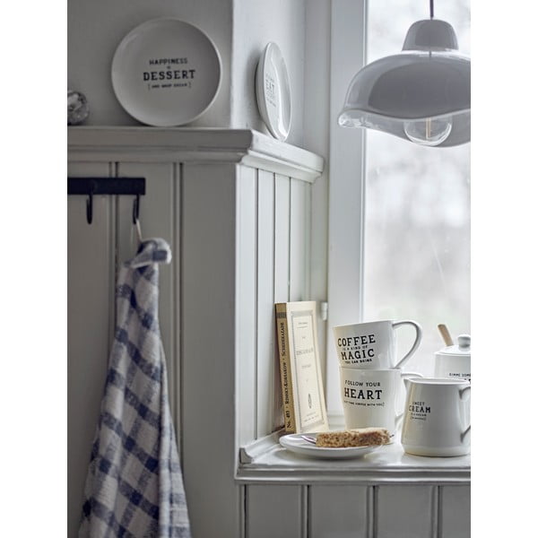 Fehér agyagkerámia bögre 330 ml Wendy – Bloomingville-image-1