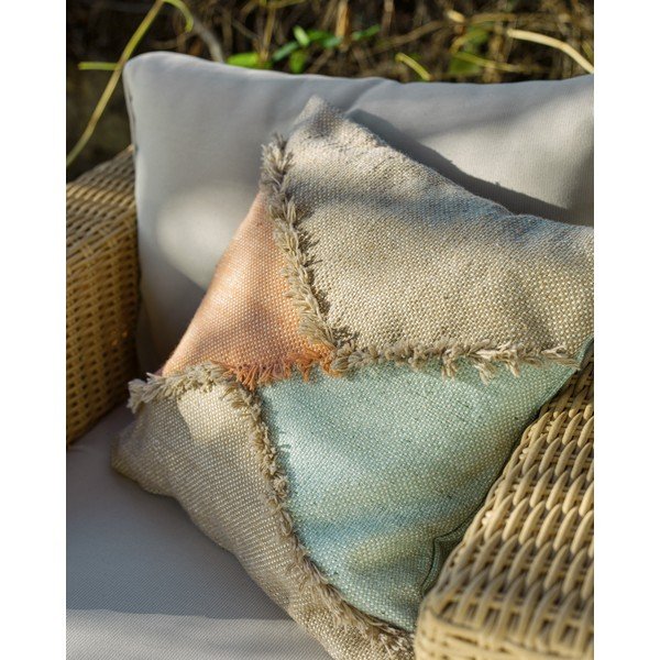 Dalila rózsaszín-bézs párnahuzat újrahasznosított műanyagból, 45 x 45 cm - Kave Home-image-2