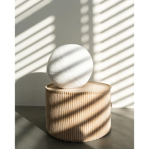 Krémszínű buklé párna gyerek kanapéhoz Ball – Wigiwama-image-4