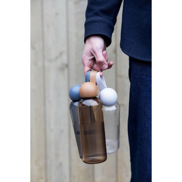 Sötétszürke újrahasznosított műanyag utazó ivópalack 600 ml Ture – Sagaform-image-2