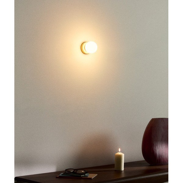 Fehér-aranyszínű fém fali lámpa ø 8 cm Brisia – Kave Home-image-3