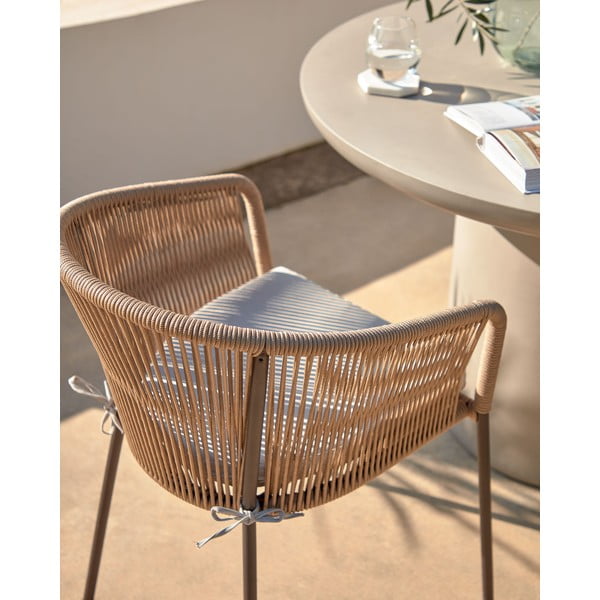 Bézs fém-párnázott kerti szék Yanet – Kave Home-image-3