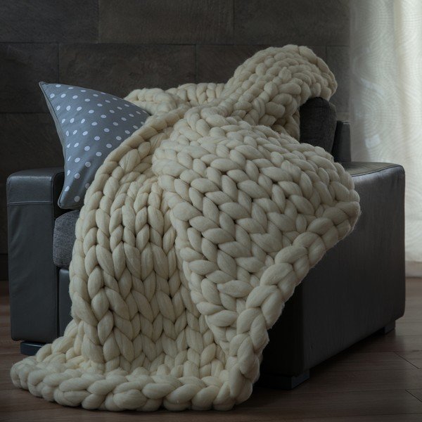 Krémszínű kézzel kötött merinói gyapjú pléd, 180 x 140 cm - WeLoveBeds-image-2