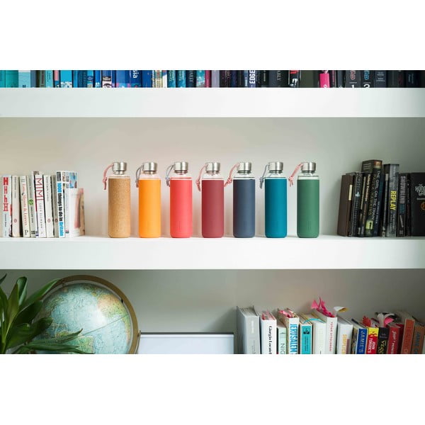 G-Bottle üveg vizespalack bézs szilikon tartóval, 600 ml - Black + Blum-image-4