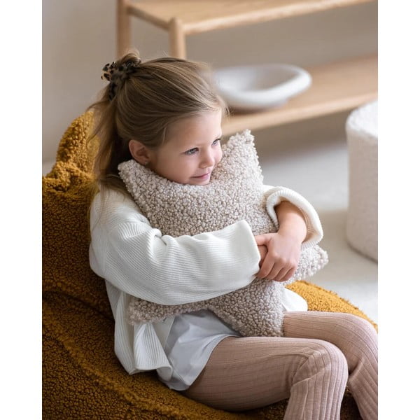 Világosbarna buklé párna gyerek kanapéhoz Star – Wigiwama-image-1