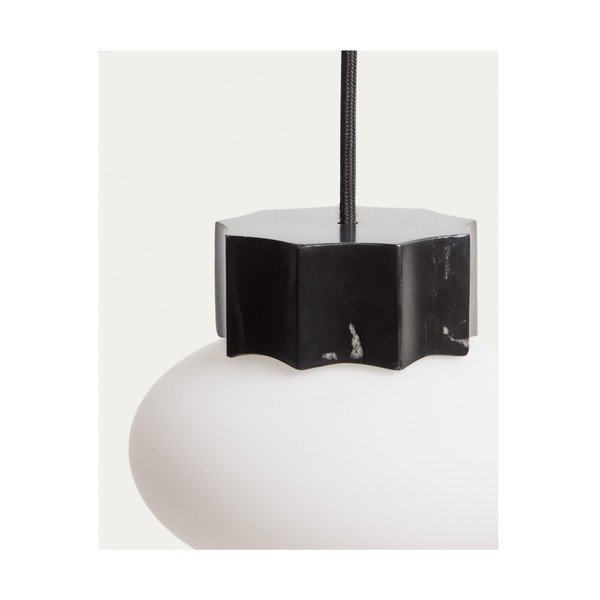 Fehér-fekete fém függőlámpa üveg búrával ø 15 cm Idela – Kave Home-image-3