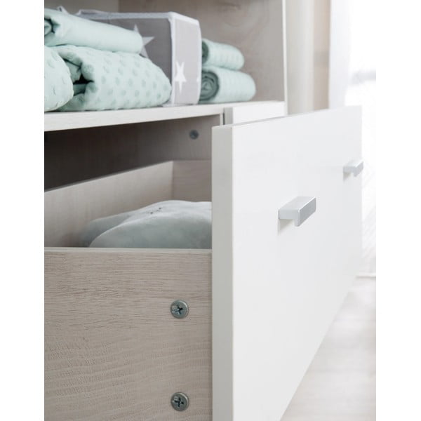 Fehér alacsony gyerek komód pelenkázó feltéttel tölgyfa dekorral 117x98 cm Julia – Roba-image-3