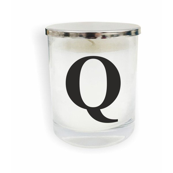 Monogram Glass Candle Q fehér-fekete gyertya - North Carolina Scandinavian Home Decors
