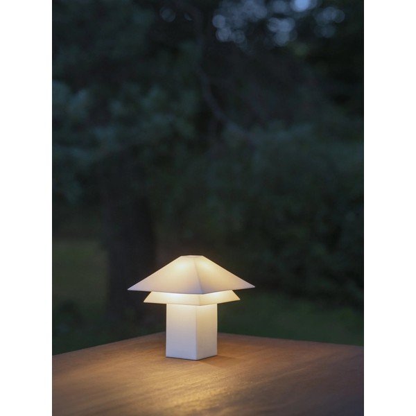 Fehér LED dimmelhető asztali lámpa fém búrával (magasság 33,5 cm) Sanaka – Blomus-image-3