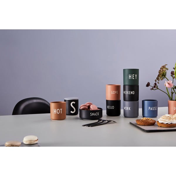 Fekete porcelán bögre 300 ml Weekend – Design Letters-image-2