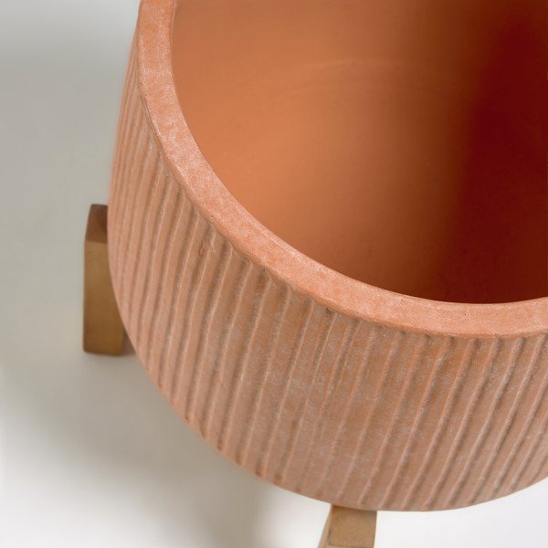 Denpasar terrakotta virágcserép fa állványon, ⌀ 33 cm - Kave Home-image-2