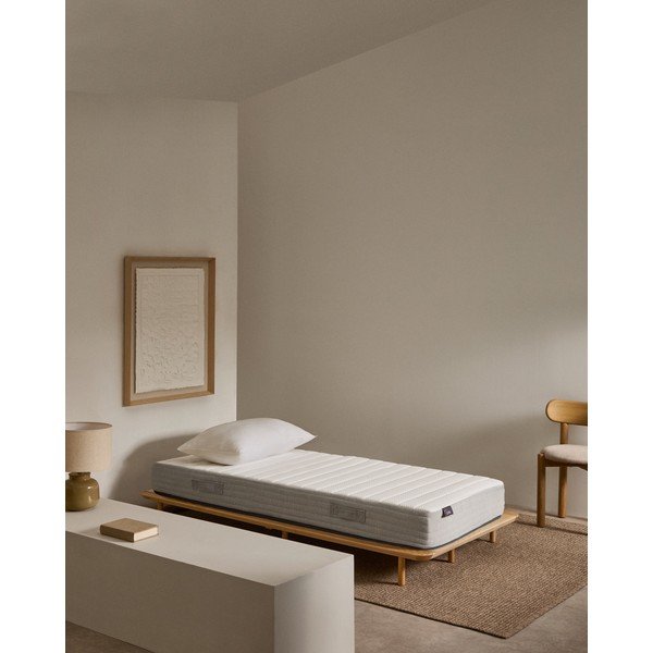Kemény hőszabályozó rugós matrac 90x200 cm Juno – Kave Home-image-1