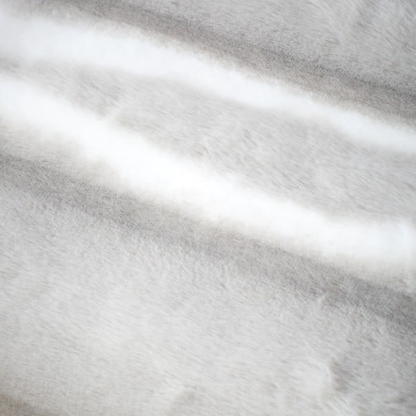 Világosszürke műszőrme takaró 130x170 cm Flint – Catherine Lansfield-image-3
