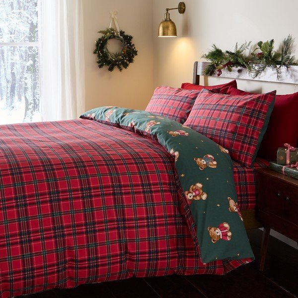 Piros-sötétzöld egyszemélyes ágyneműhuzat 150x120 cm Christmas Tartan Teddy Bear – Catherine Lansfield-image-1