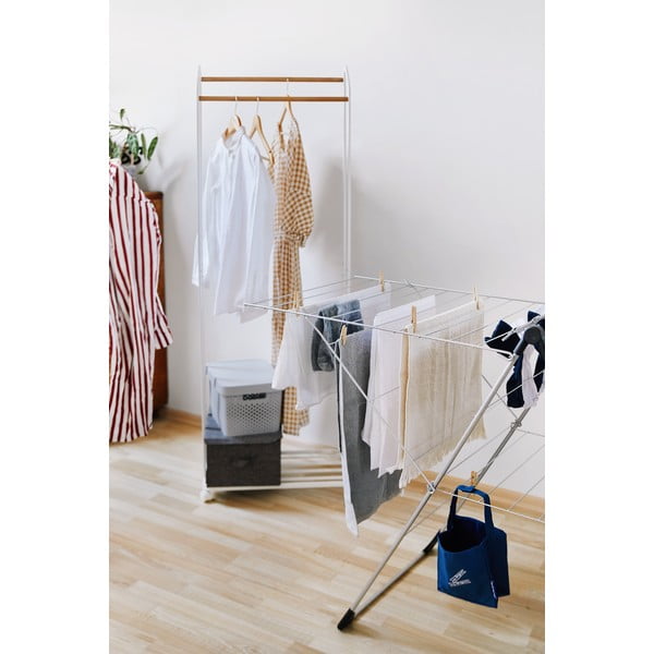 Fehér fém gurulós ruhatartó állvány Tower – YAMAZAKI-image-1