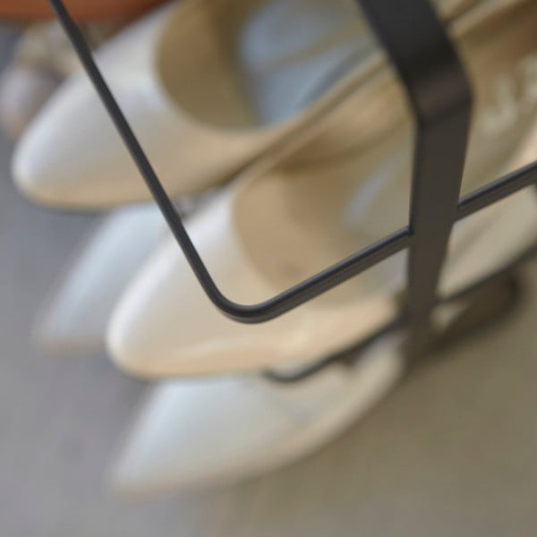 Fekete fém cipőtartó állvány Tower Shoe Rack – YAMAZAKI-image-3