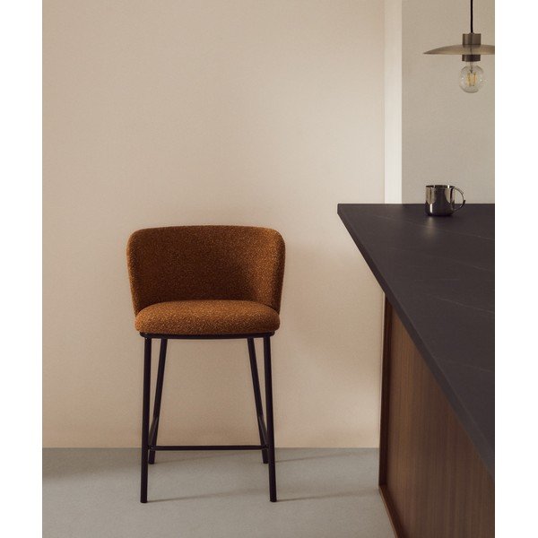 Terrakotta színű kárpitozott bárszék (ülésmagasság 65 cm) Ciselia – Kave Home-image-1