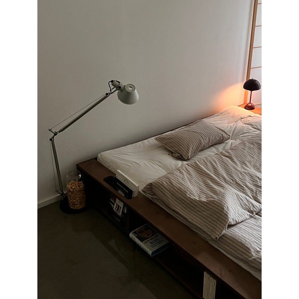 Barna borovi fenyő franciaágy ágyráccsal 140x200 cm Ziggy – Karup Design-image-1