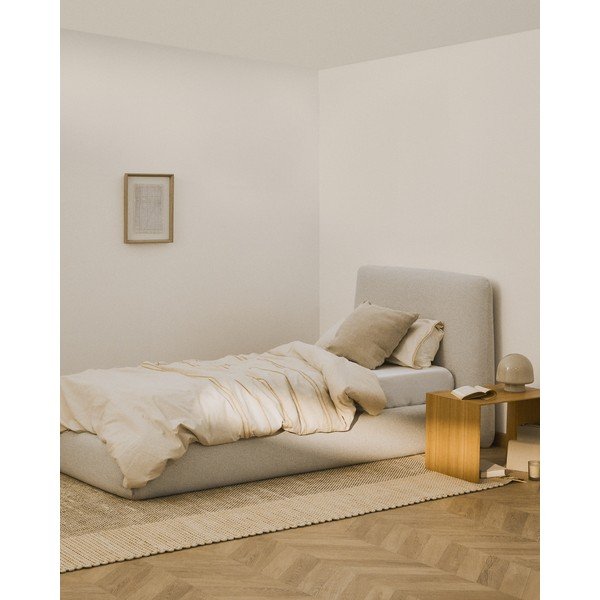 Bézs kárpitozott egyszemélyes ágy ágyrács nélkül 90x200 cm Martina – Kave Home-image-1