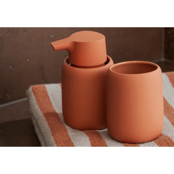 Narancssárga-bézs frottír bio pamut fürdőlepedő 70x140 cm Arto – Blomus-image-4