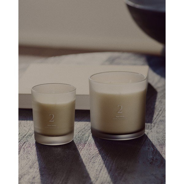 Illatos gyertya, égési idő 50 ó Sweet Vanilla – Kave Home-image-2