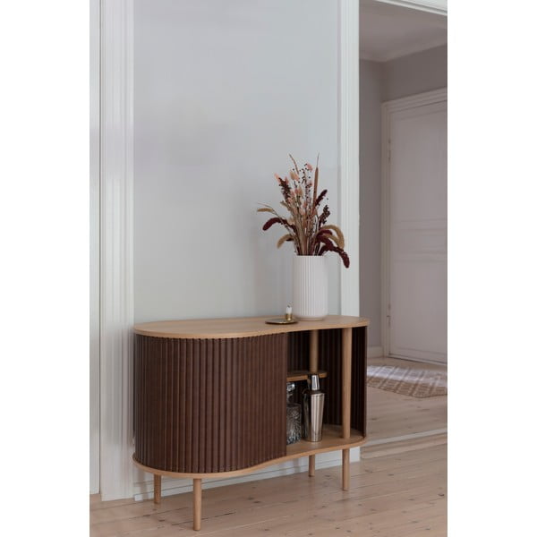 Barna-natúr színű alacsony komód tölgyfa dekorral, tolóajtóval 100x67 cm Audacious – UMAGE-image-1