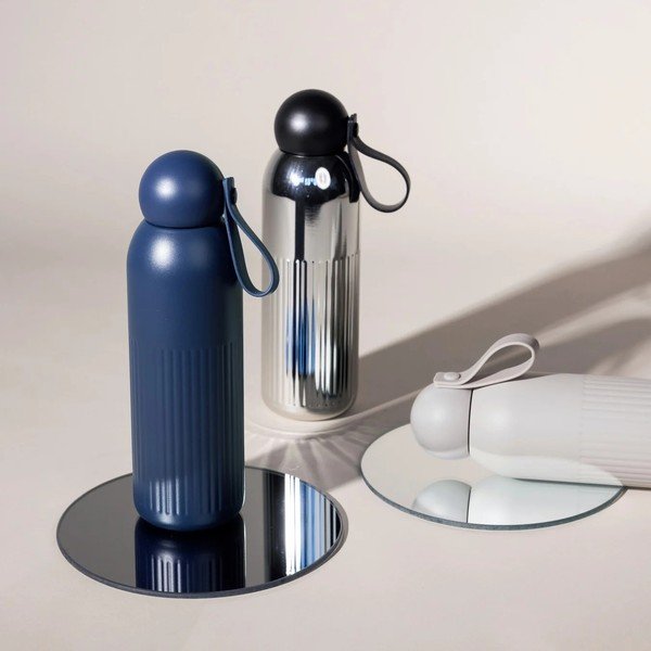 Kék rozsdamentes acél termopalack szívószállal 500 ml Tekla – Sagaform-image-1