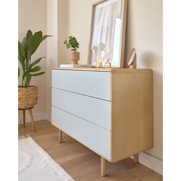 Szürke-natúr színű komód kőrisfa dekorral 99x78,5x42 cm Anielle – Kave Home-image-3