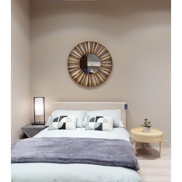 Kerek tárolóasztal borovi fenyő dekorral ø 60 cm Viborg – Premier Housewares-image-2