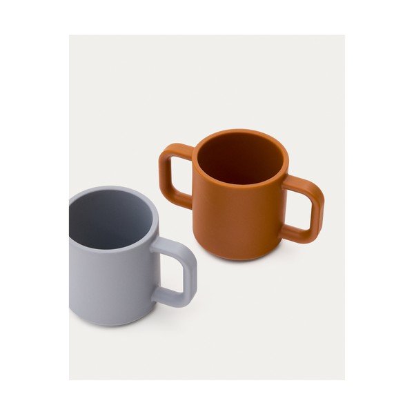 Kék-narancssárga szilikon gyerek bögre szett 2 db-os Lili – Kave Home-image-3