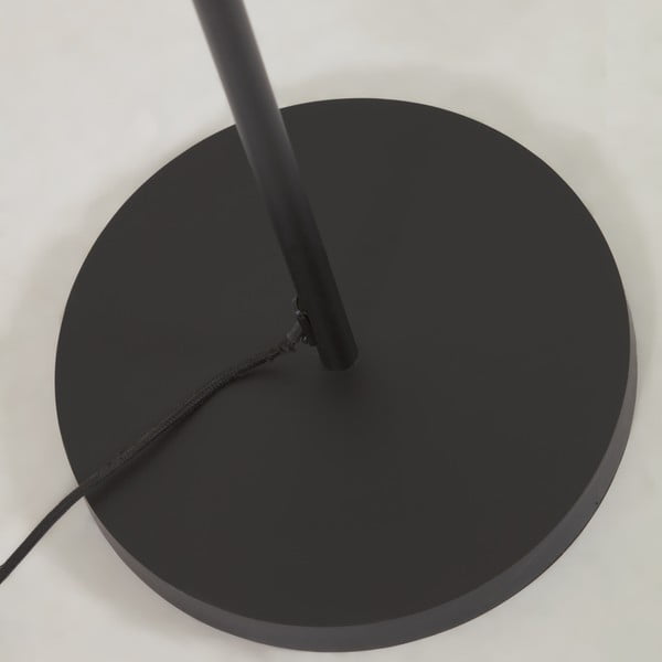 Fekete állólámpa fém búrával (magasság 183 cm) Francisca – Kave Home-image-3