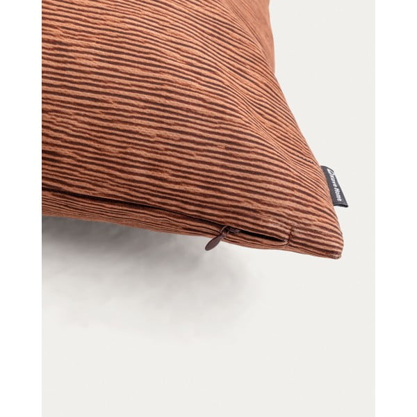 Jacquard párnahuzat 45x45 cm Mirca – Kave Home-image-3