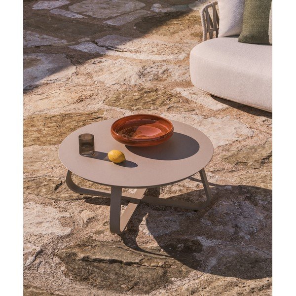 Fém kerek kerti dohányzóasztal ø 80 cm Tamaris – Kave Home-image-1