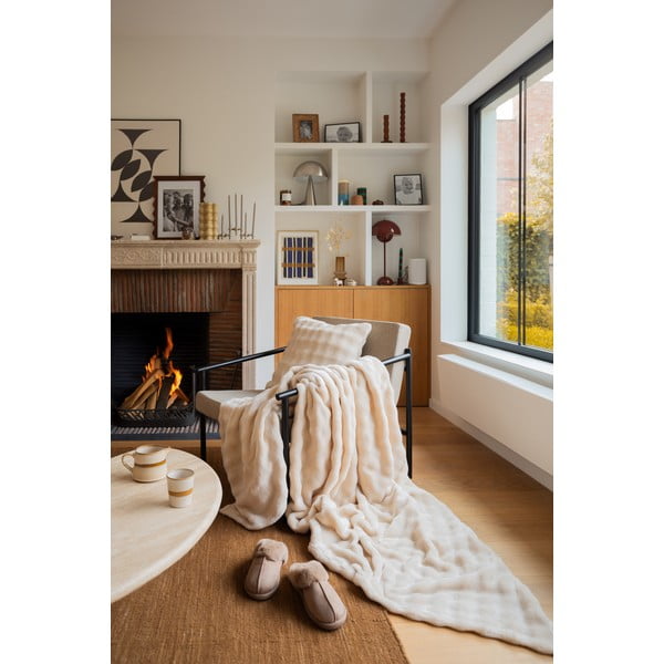 Elefántcsont színű mikroplüss takaró 150x200 cm Wave – Tiseco Home Studio-image-1
