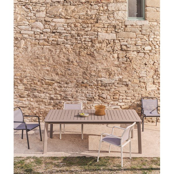 Fém kerti étkezőasztal 100x205 cm Brela – Kave Home-image-1