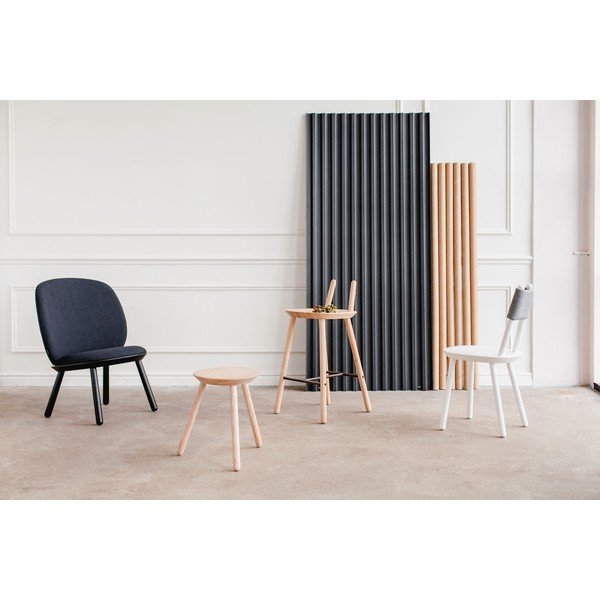 Naïve fekete fotel kőrisfa konstrukcióval és bőr részletekkel - EMKO-image-1