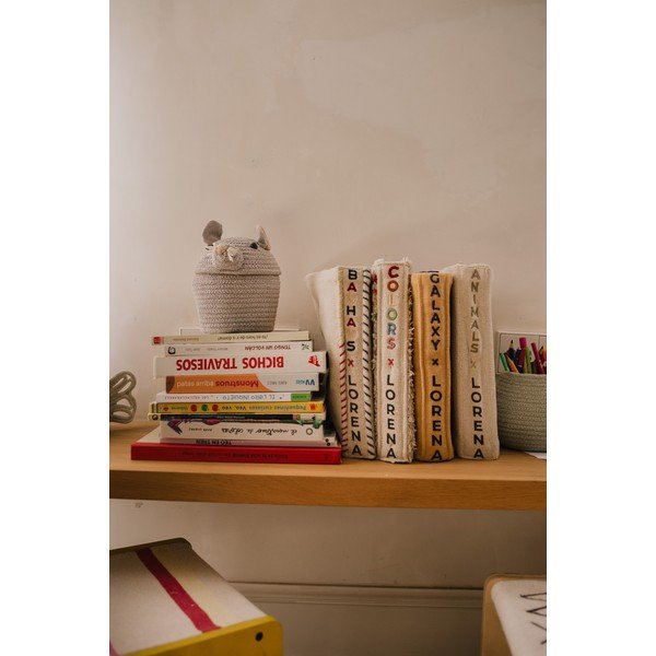 Szürke textil játéktároló kosár ø 15x15 cm Mini Renata the Rat – Lorena Canals-image-2